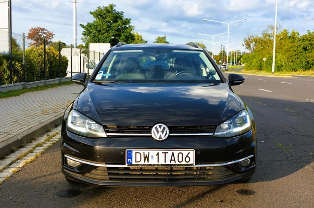 Volkswagen Golf cena 48900 przebieg: 211000, rok produkcji 2018 z Wrocław małe 211